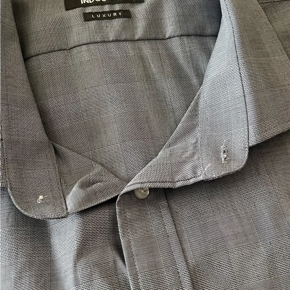 Indochino Luxury Men’s Casual Shirt - Picture 3 of 13